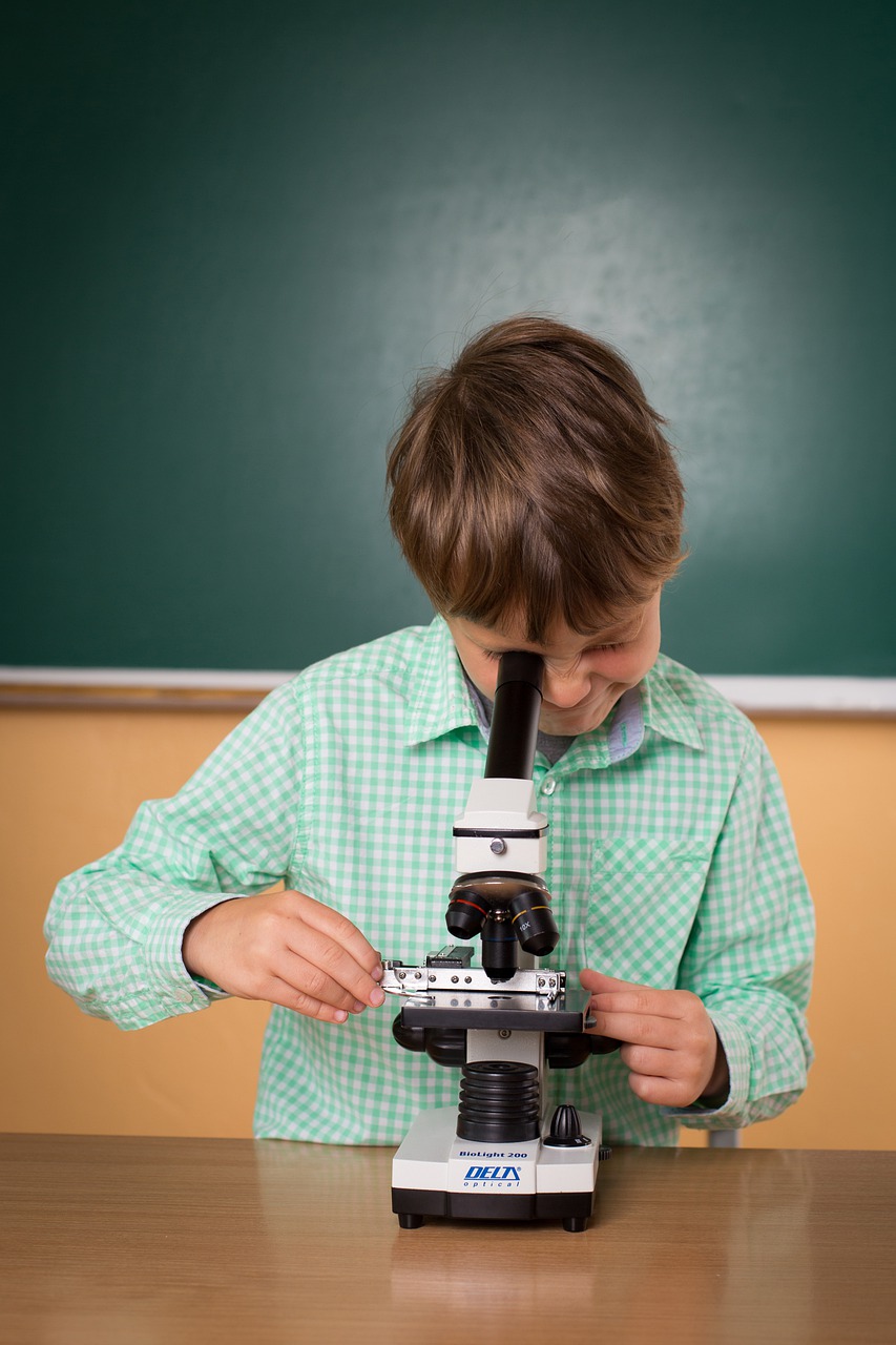 Quel est le meilleur microscope pour enfant ? – Jeux éducatifs